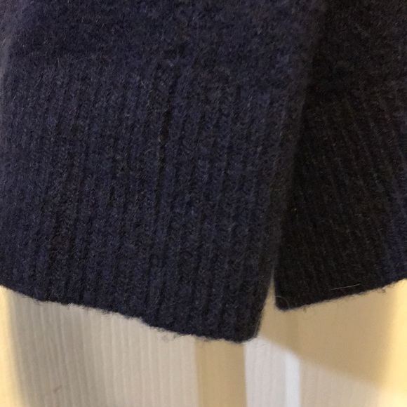 Sweater - Picture 8 of 9